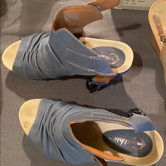 Heels - Picture 3 of 4